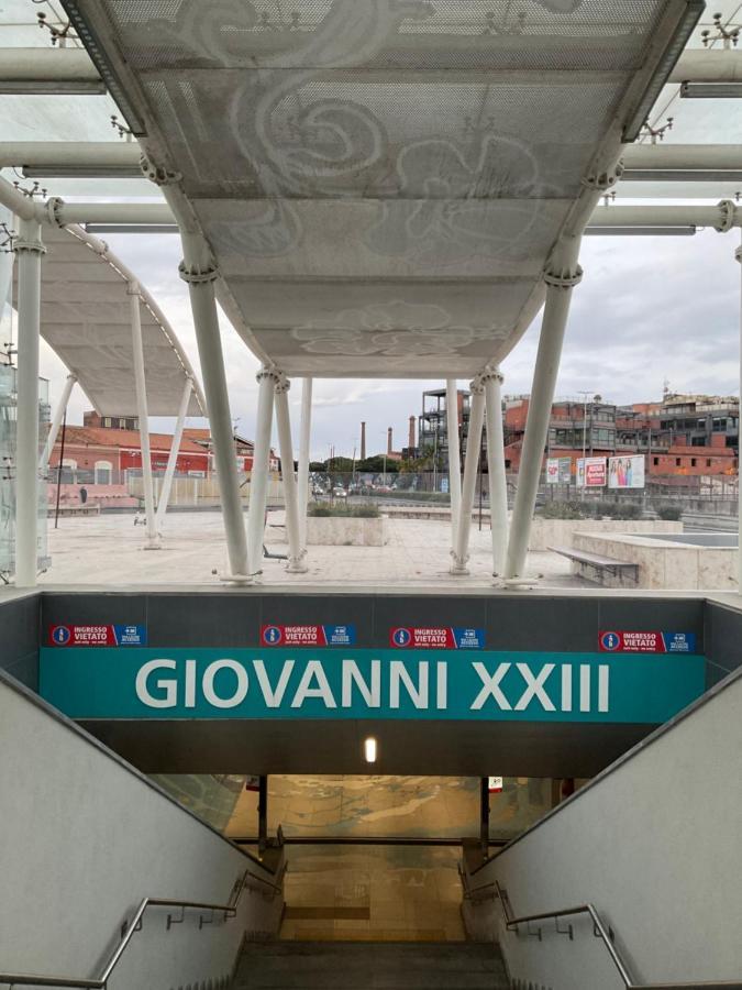 Binario 8 Catania Stazione Centrale Zewnętrze zdjęcie